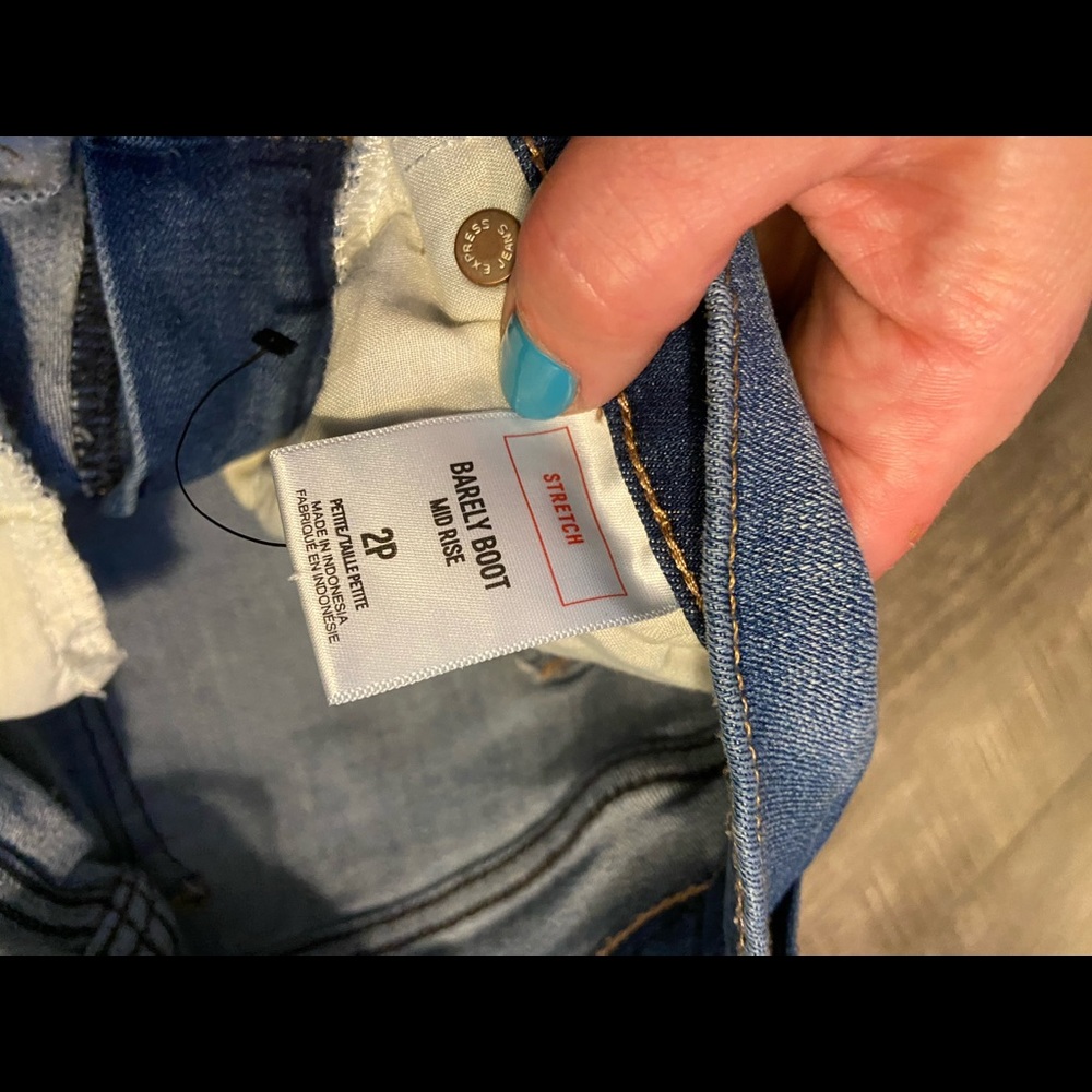 Express barely boot - Picture 3 of 5
